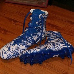 NEW Under Armour clutchfit blue cleats